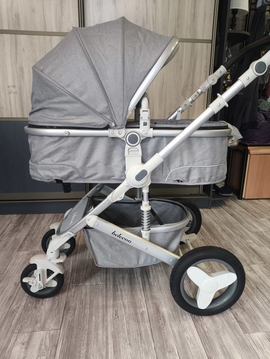 Продам детскую коляску Belecoo