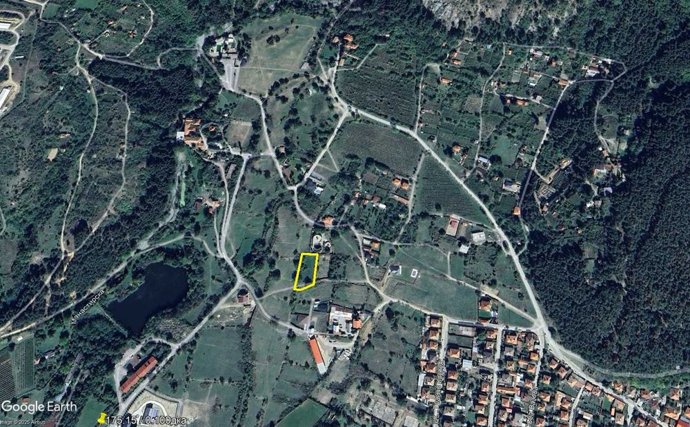 Продава се Парцел в Карлово - 1500 кв.м за 12 €/кв.м - Снимка #1