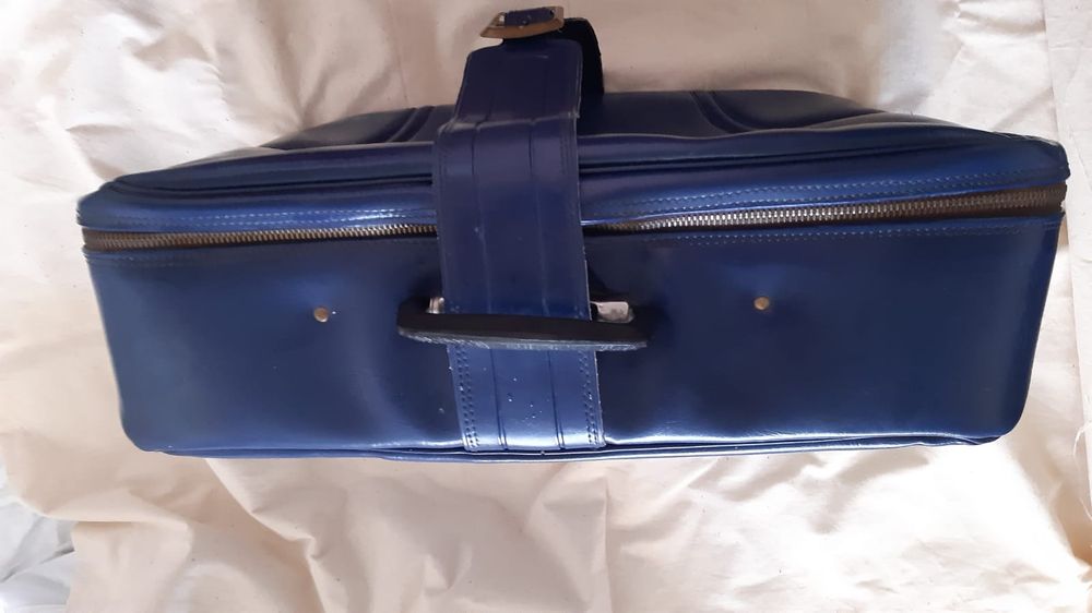 Антикварный чемодан новый, с биркой