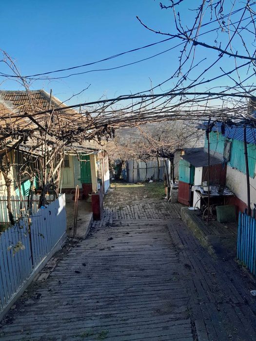 Casa la tara Comuna Malusteni Judetul Vaslui