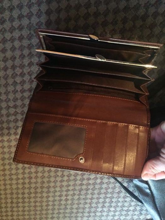 Сатенена чанта ,черна кожена чанта и дамско портмоне