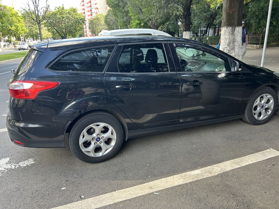 FORD Focus 2014 — imagine 4