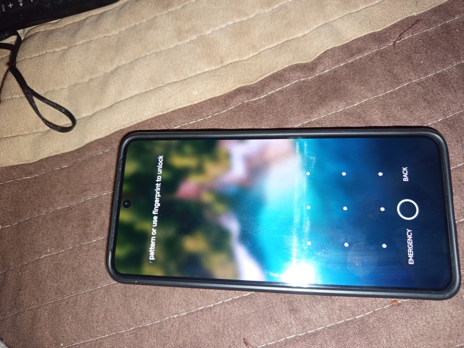 Xiaomi Poco f6  512 GB/12 GB RAM