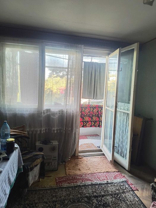 Vand apartament cu 3camere