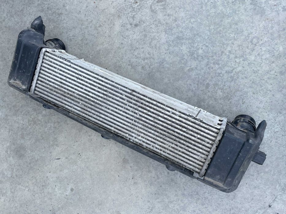 Radiator intercooler cu defect Bmw seria 5 G30/6 G32/7 G11 cod 8576509