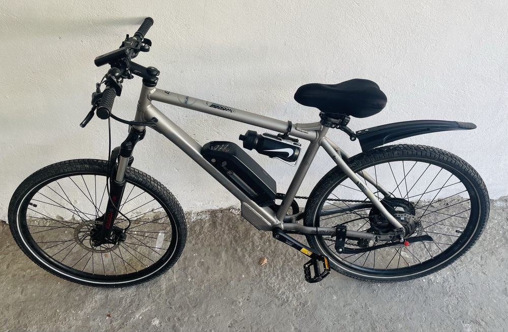 Bicicleta ELECTRICA ca si noua