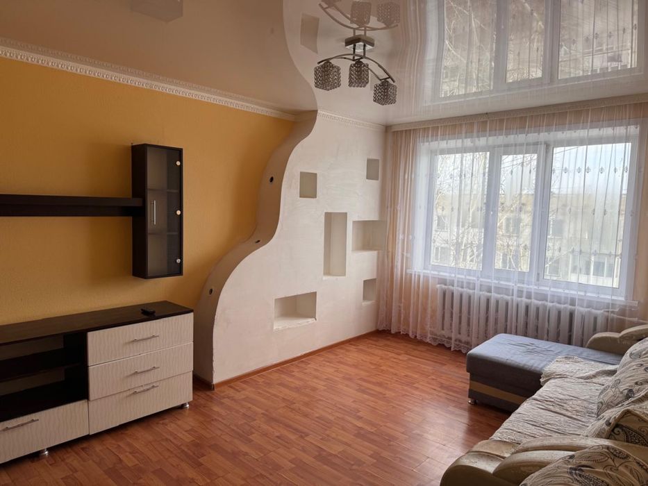 Продам 2 комнотную квартиру центр