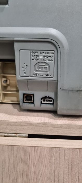 Продается принтер на запчасти