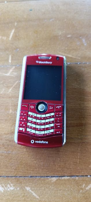 Blackberry 8110/ Nokia 6300
Blackberry 8110 perfect funcțional 
Nokia 6300 perfect funcțional

Preț 150 bucata.