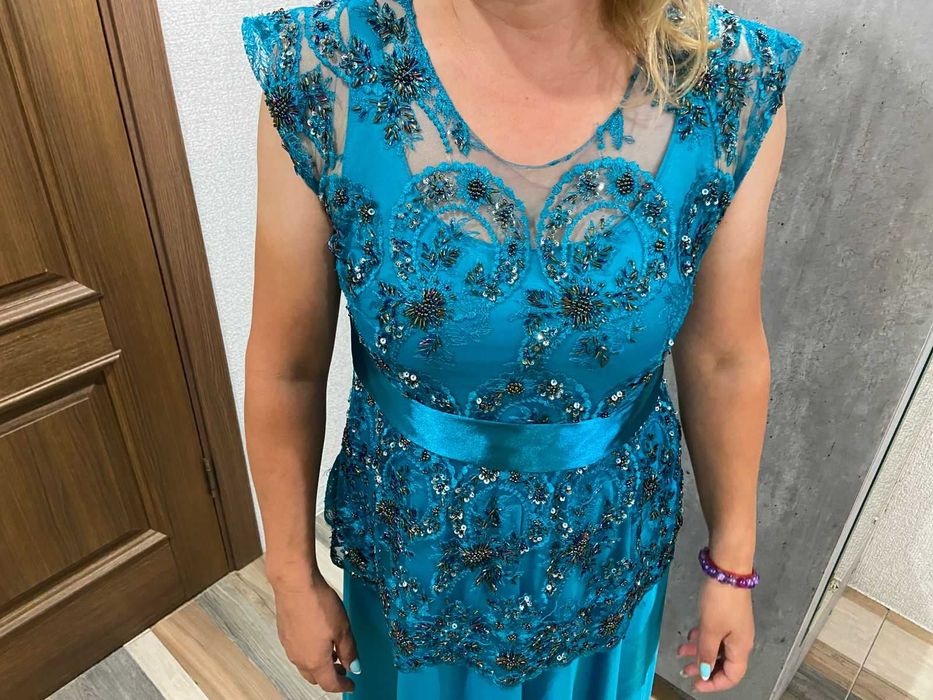 Продам плате на свадьбу