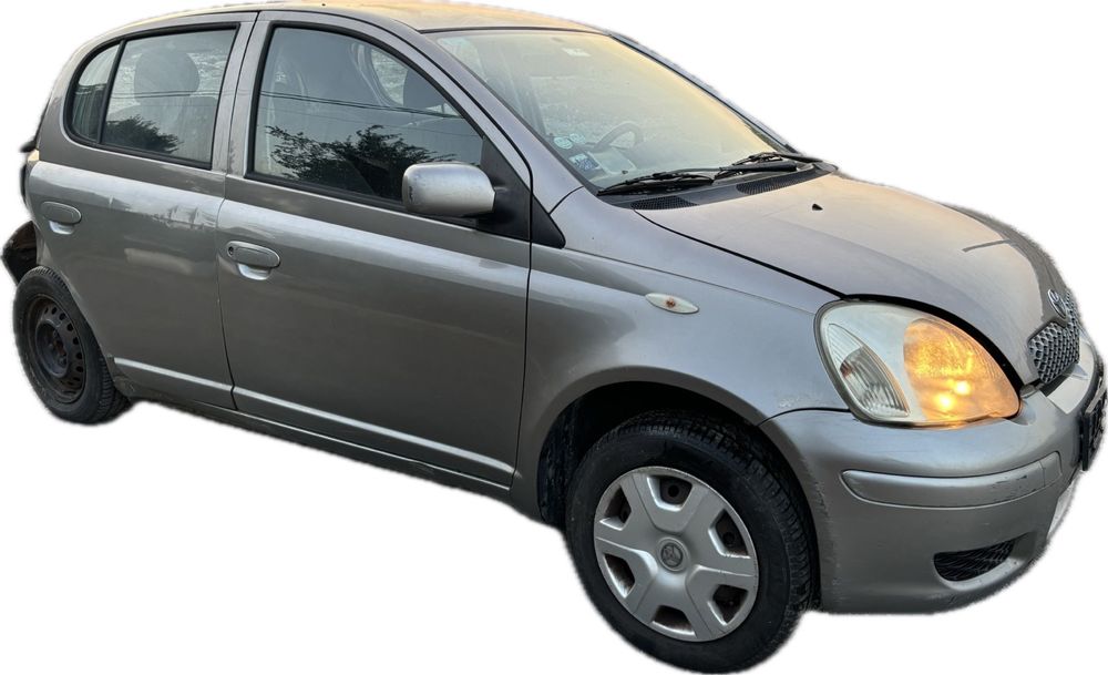 Toyota Yaris 1.0 VVT-i  Тойота Ярис 1.0и на-части!