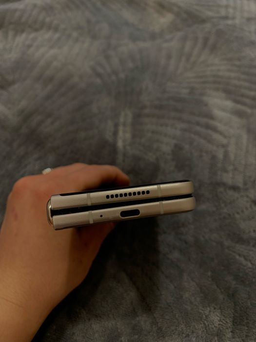 Samsung fold 3 12/512гб