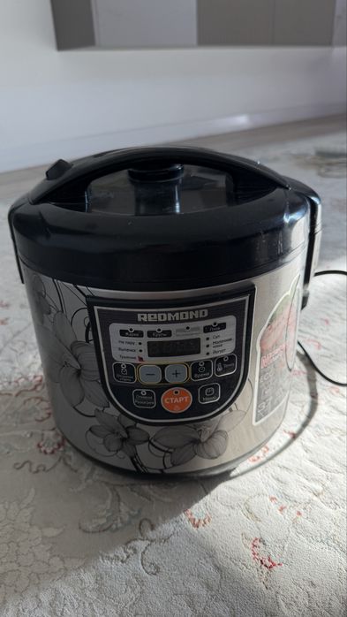 Мультиварка Redmond