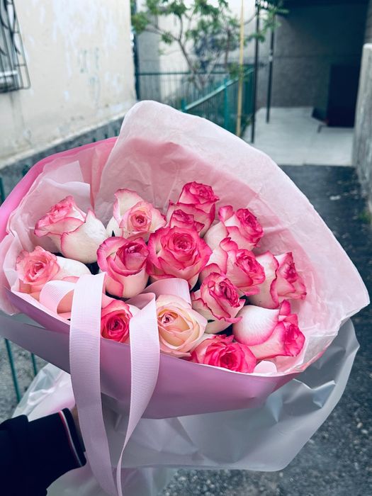 Цветы свежие вчерашние роза