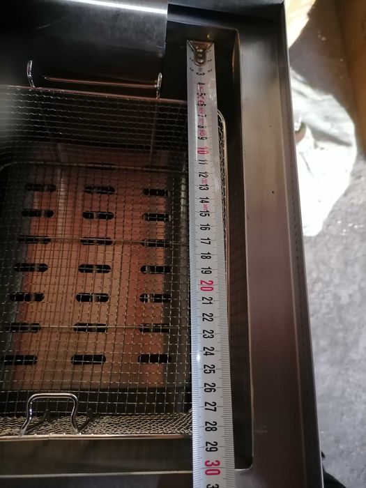 Фритюрници професионални фритюрник електр. чисто нови 8л.8+8л.