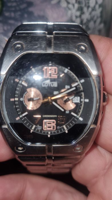 Ceas Lotus de vanzare