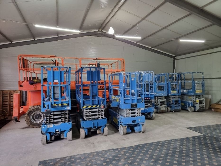 Inchiriez nacela nacele foarfeca brat