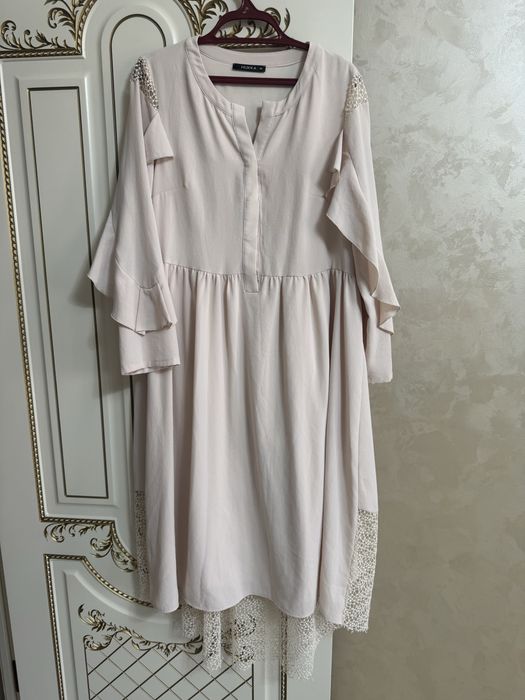 Продам платья одевала только один раз