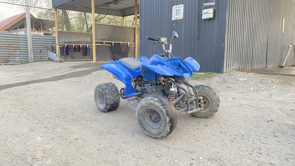 Квадроцикл 150кубов, мотор от мопеда, все есть кроме фар. Состояние от
