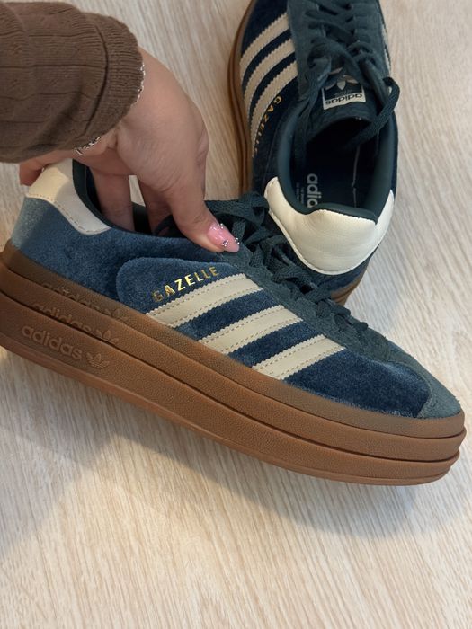 оригинал Adidas Gazelle новый 37 разм