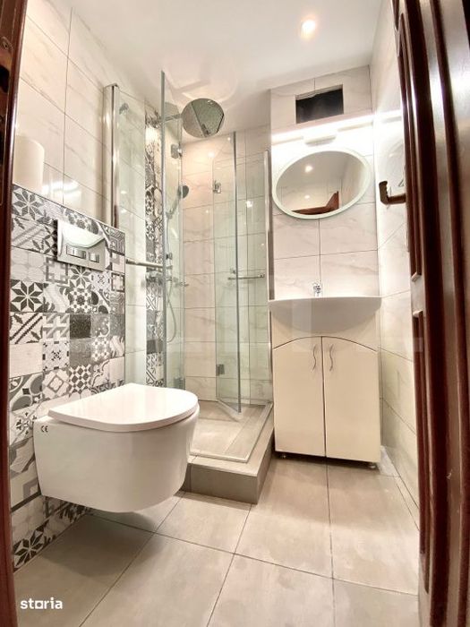 1 camera decomandata de inchiriat intr-un apartament cu 4 camere, zona