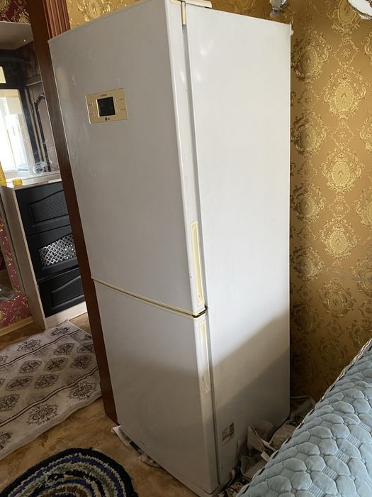 Продам холодильник lg