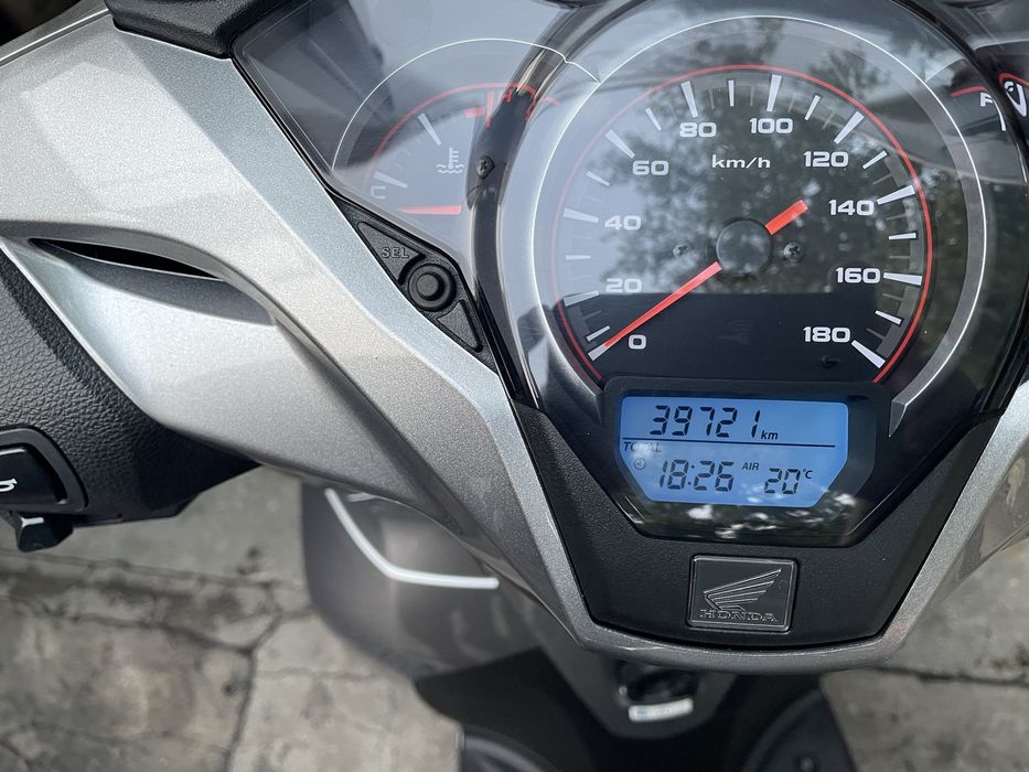 Honda Sh300 ABS/trakchan