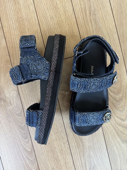 Salvatore Ferragamo Kalie сандали нови 39 деним и естествена кожа