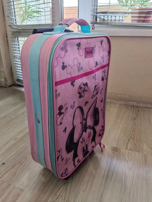 Детски куфар за момиче