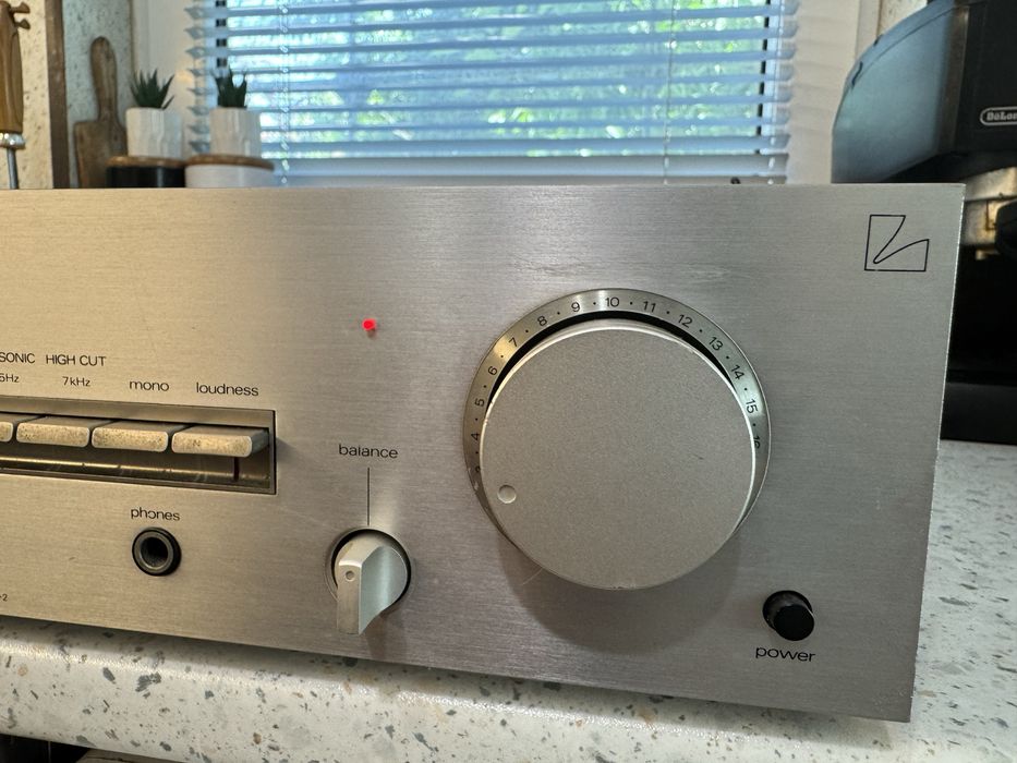 Luxman L2 Качествен стерео усилвател