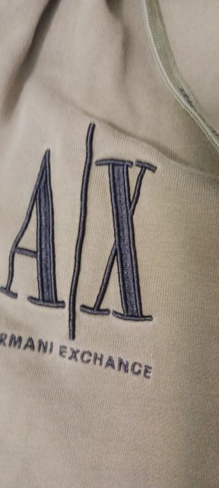 Продам кофту армани оригинал xs размер