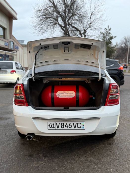 Chevrolet Cobalt 2022 — 4