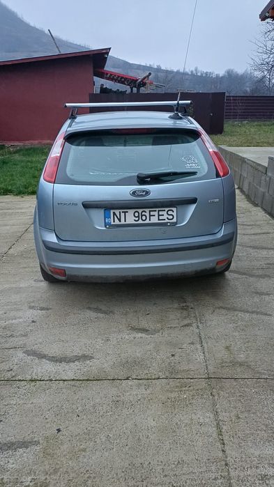 Vând Ford focus 2
