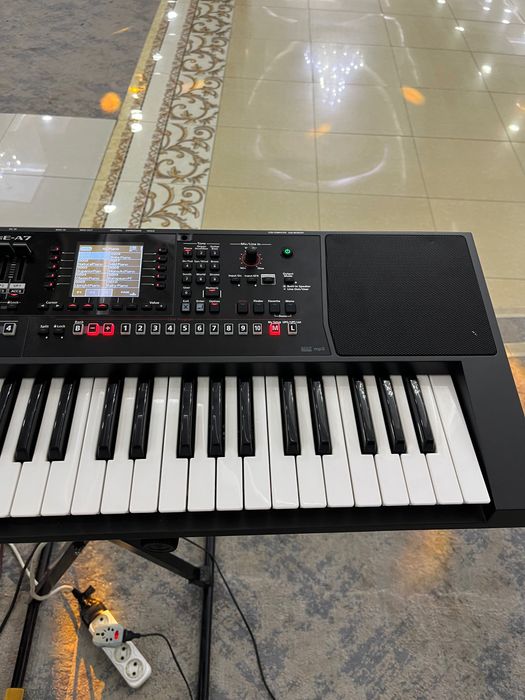 Roland EA7 роланд
