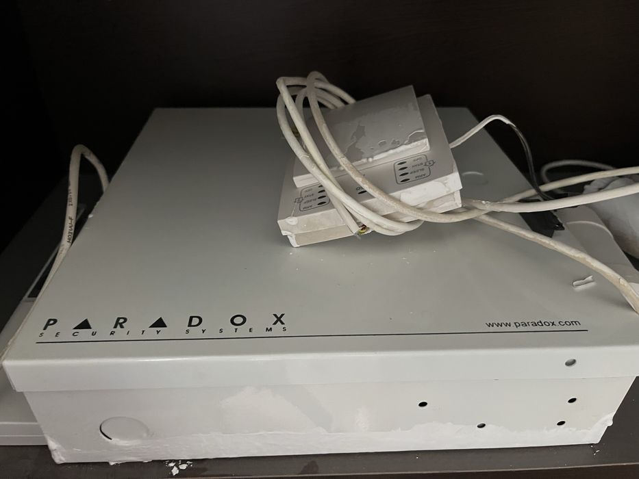 Аларма Paradox в много добро състояние