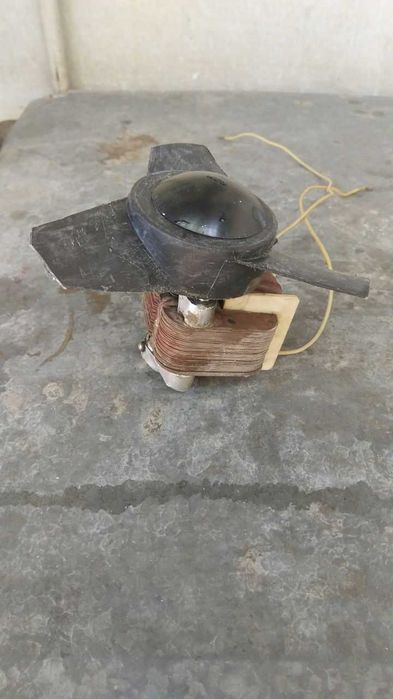 Вентилятор ссср.Работает на  вдув.диаметр 17см.