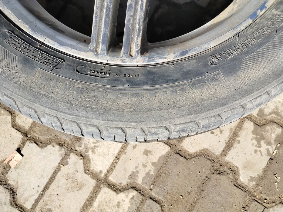 Продам резину р17 лето Мишлен