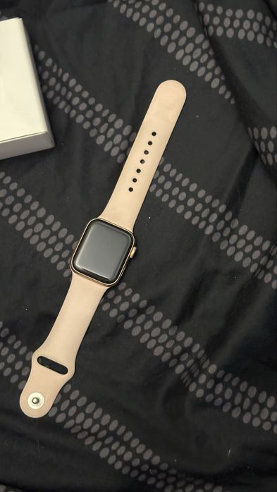 Продам apple watch