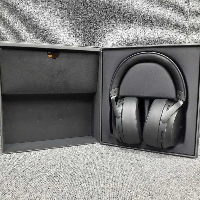 Премиальные наушники Sony MDR-Z7M2