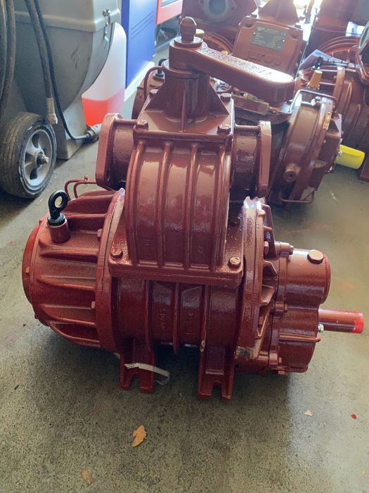 Pompe Jurop tractoare sau camioane  pe cardan sau cu fulie pe curele