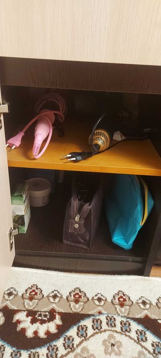 Туалетный столик и пуфик