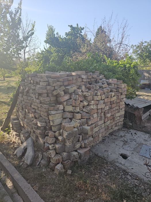 Кірпіштер сатылады