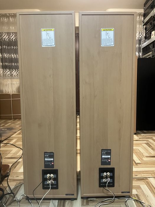 Boxe Jbl E100  250W 8 Ohmi