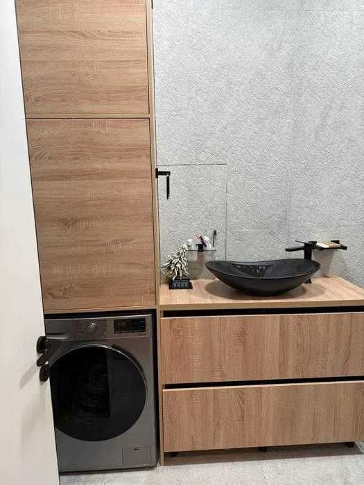 Сдается 2/2/4 кв Цум В центре города рядом метро Космонавтов  а28