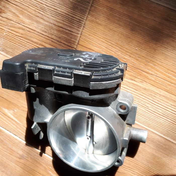 Дроссельная заслонка