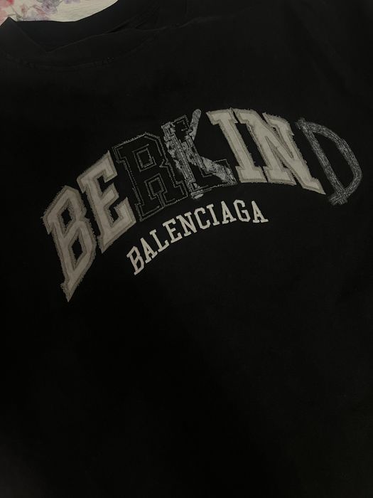 Balenciaga тениска Berlin Be kind