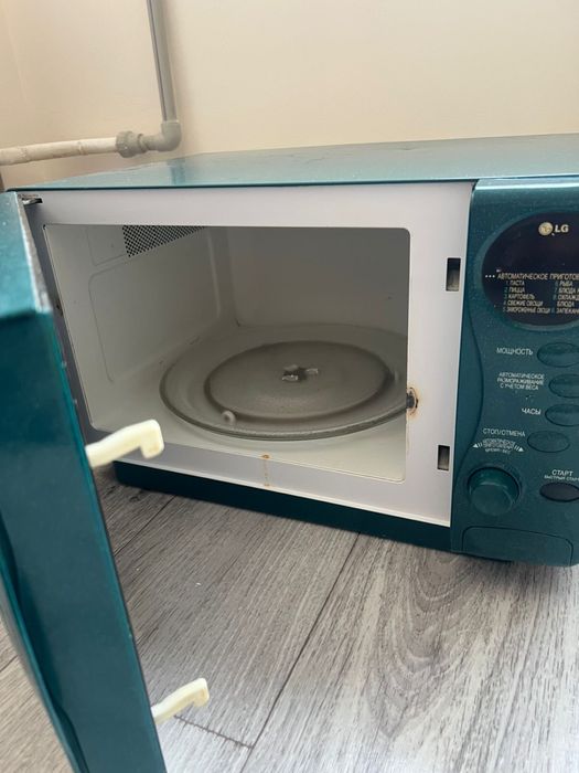 Микроволновая печь б/у