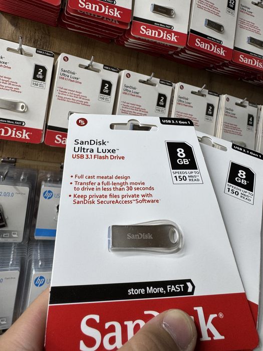 8 gb fleshkalar bu boshqach zor sifat 7 yil garantyas bor hammas 8 gb