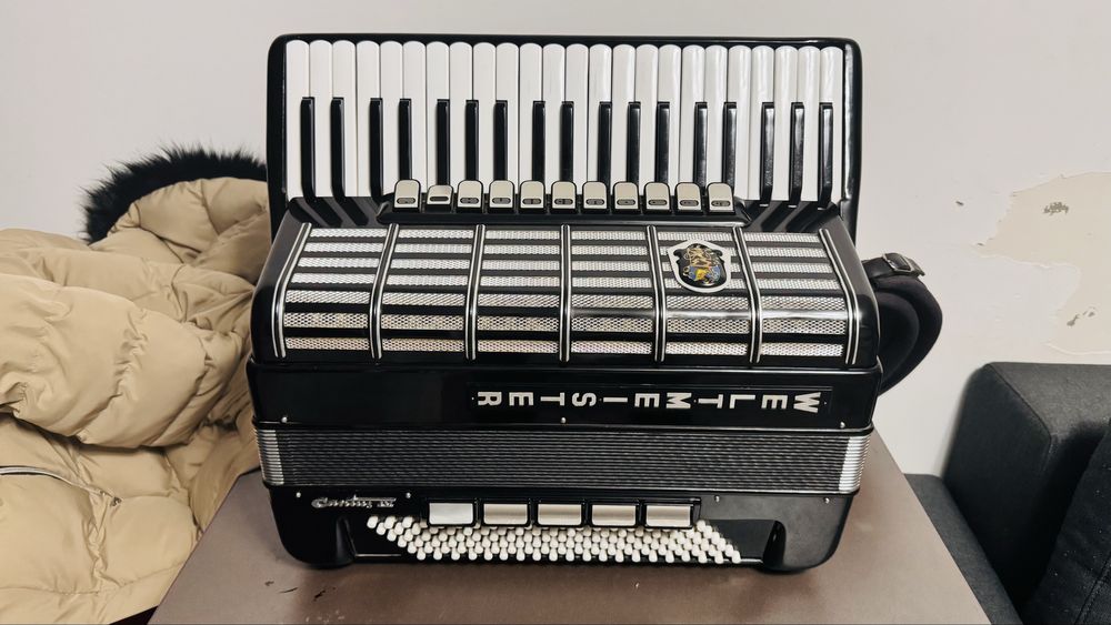 Acordeon Weltmeister Cantus 4