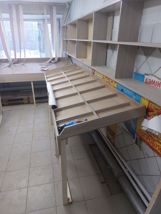 Продам  витрина на сухофрукты